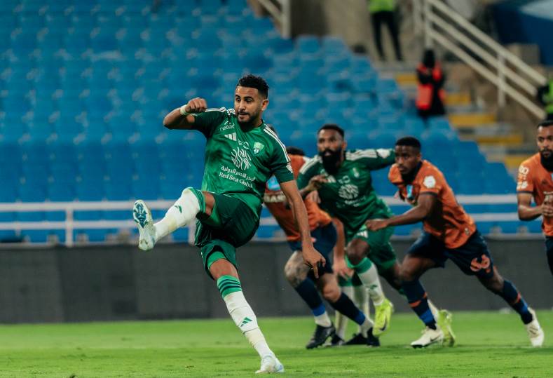 بث مباشر.. مباراة الأهلي 2-1 الاتفاق في الدوري السعودي.. انتهت