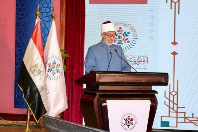 المفتي: الأمم تنهض بالأخلاق والعلم النافع هو السبيل لقيادة ركب التطور وبناء الوعي الصحيح