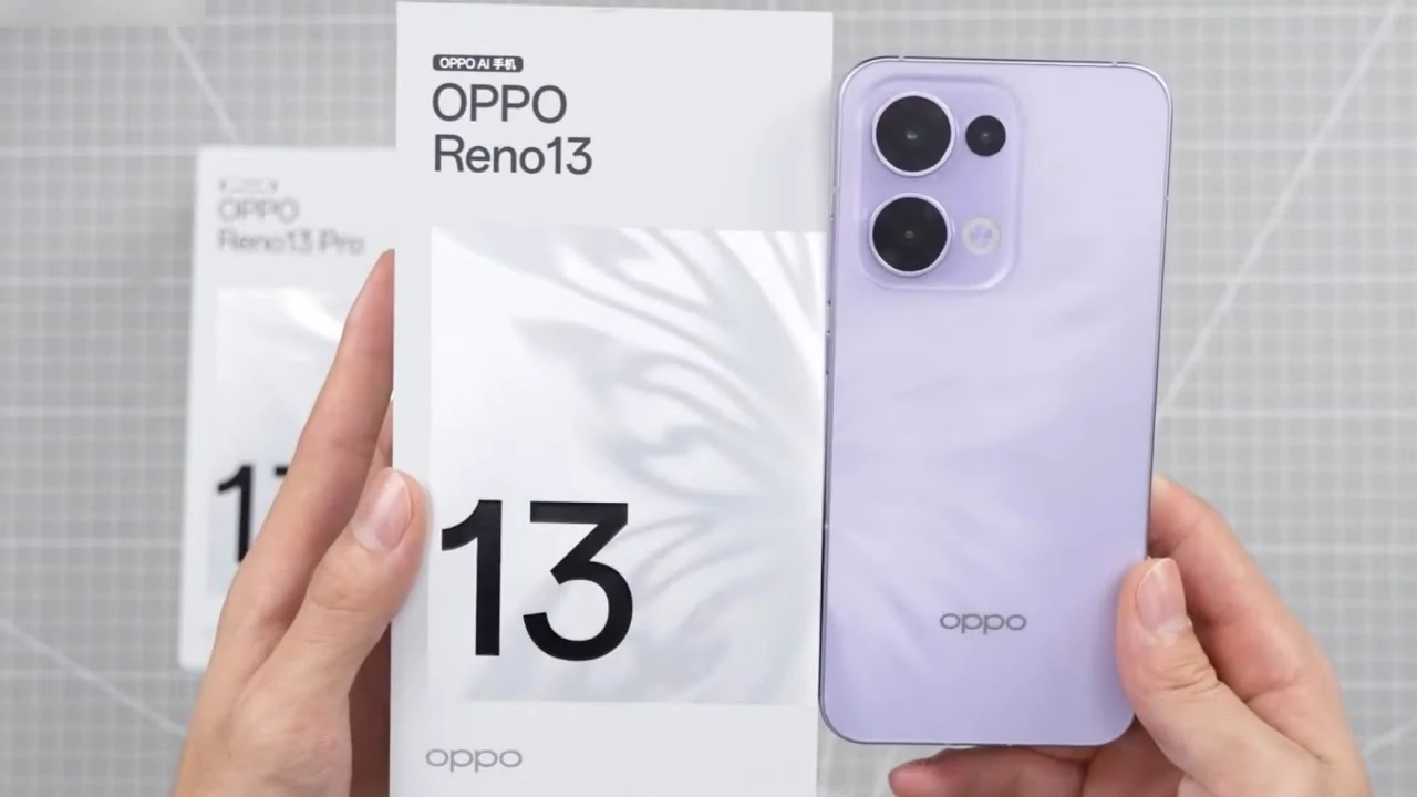 “وحش أوبو الجديد” مواصفات oppo reno 13 ملك الفئة المتوسطة وعيوب وسعر الهاتف في الاسواق العالمية